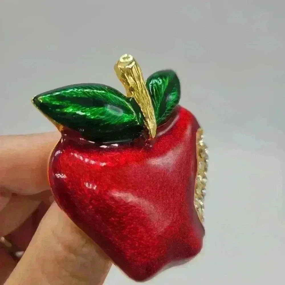 Vintage Red Apple Sweet Plated Gold Enamel & Rhinestone Brooch Lovely - Picture 3 of 9